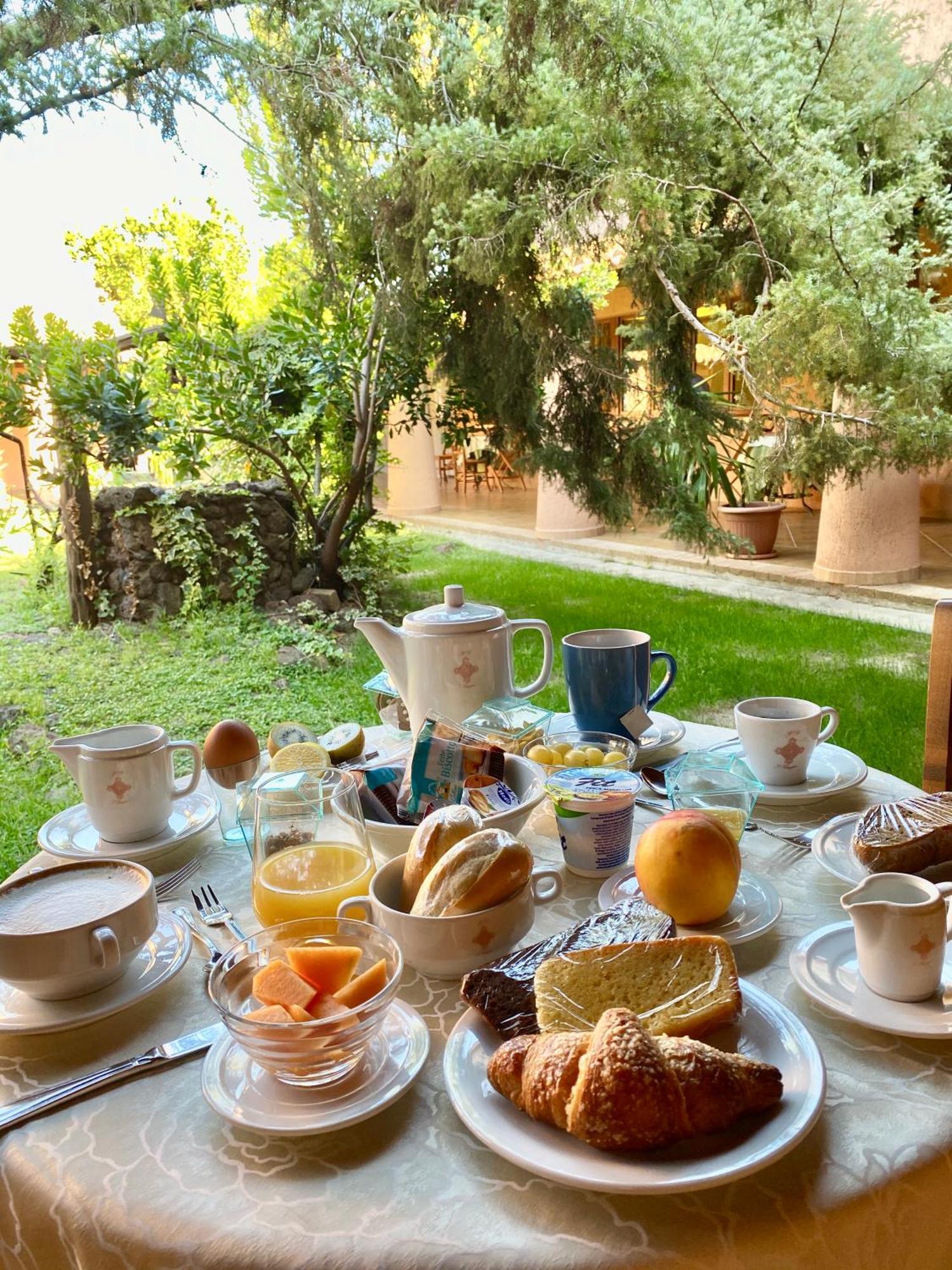 Hotel I Ginepri Quartucciu Ngoại thất bức ảnh