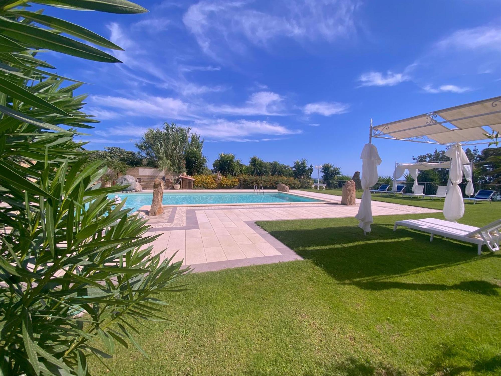 Hotel I Ginepri Quartucciu Ngoại thất bức ảnh